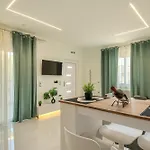 Zoi Elegant *