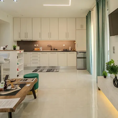 Zoi Elegant Apartments Filiatra *