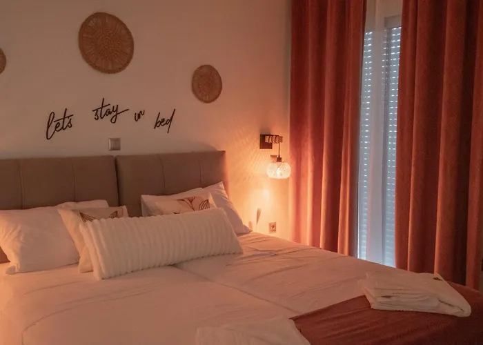 Zoi Elegant * Филиатра