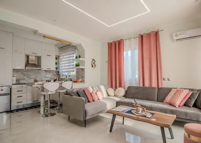 Zoi Elegant Apartment *